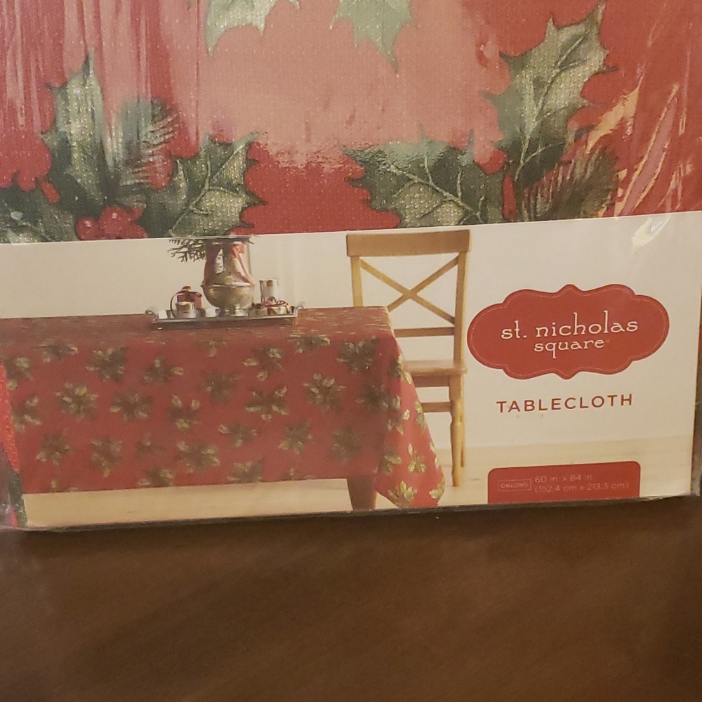 St. Nicholas Square Tablecloth 60'' x 84 inch (Kohls) NWT - Picture 2 of 4